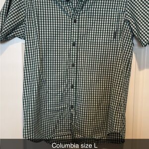 Columbia Green Casual Button Down Shirt